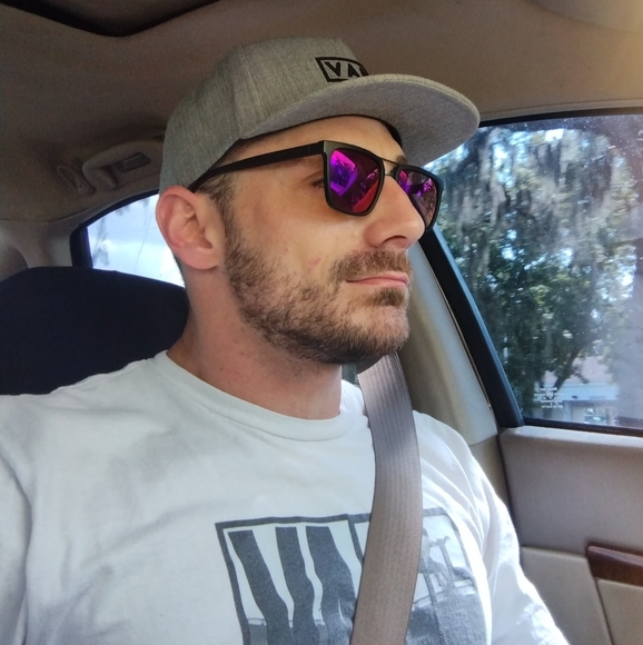 Meet your Posher, Don - Picture 2 of 2